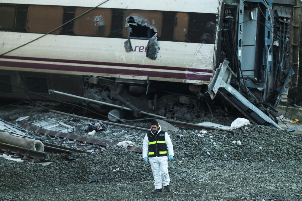 Sa mjesta nesreće, Foto: Reuters