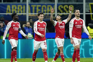 Arsenal moćan na "Đuzepe Meaci", šestica Reala, šampion izgubio u...