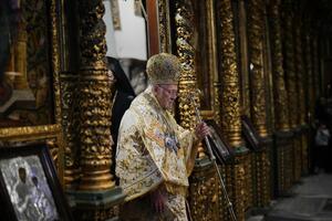 Patrijarh nema kome da piše