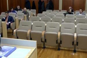 Opet odložena sjednica SO Pljevlja, u sali bilo samo 10 odbornika...
