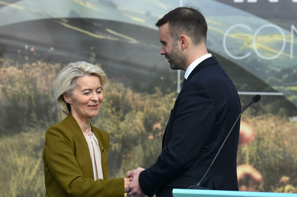 Čeka se još novca iz Plana rasta: predsjednica EK Ursula fon der Lajen i premijer Milojko Spajić, Foto: Boris Pejović