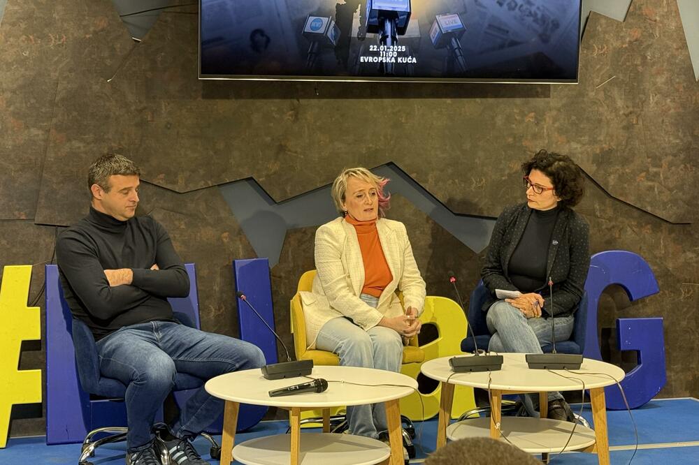 Sa panel rasprave održane povodom Dana novinara Crne Gore, Foto: Nikola Saveljić