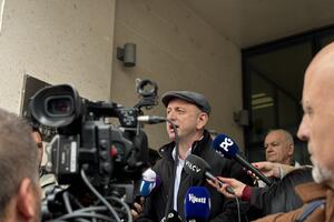 Knežević sa Asanovićem ušao u zgradu Glavnog grada: "Idemo da...