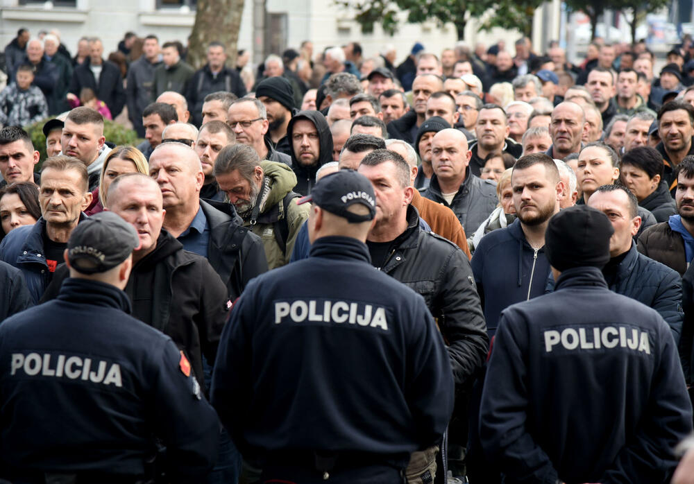 <p>&bdquo;Sve što se može platiti novcem, a da ne utiče na zdravlje građana i životnu sredinu, mi smo spremni da platimo kako bismo zaštitili građane i Botun&ldquo;, rekao je predsjednik Opštine Zeta</p>
