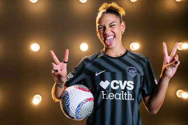 Донька легендарного аса НБА є найбільш високооплачуваною футболісткою у світі