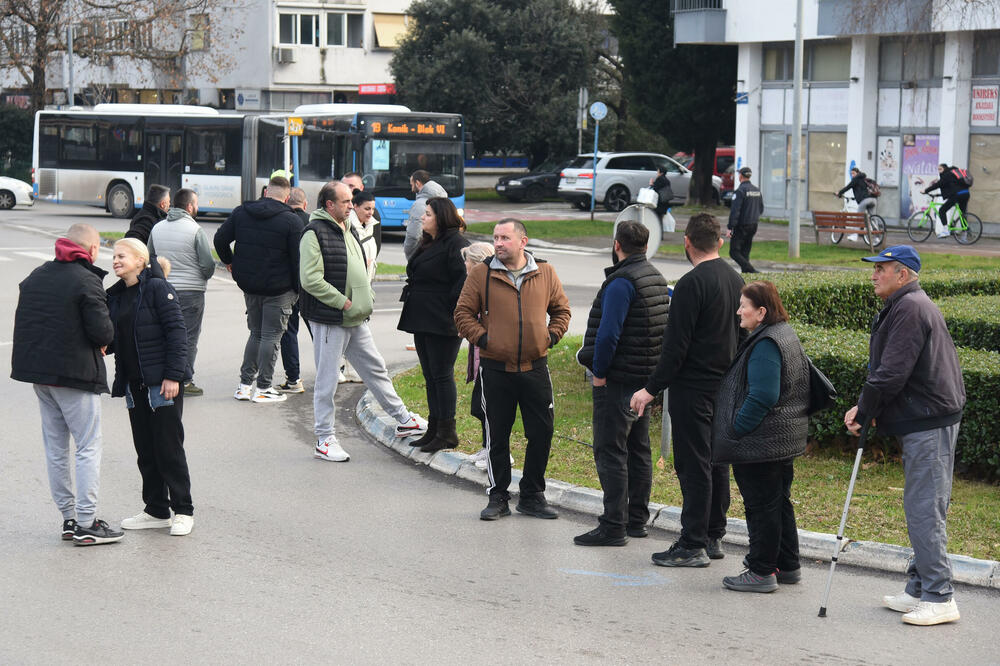 Sa blokade, Foto: Luka Zeković