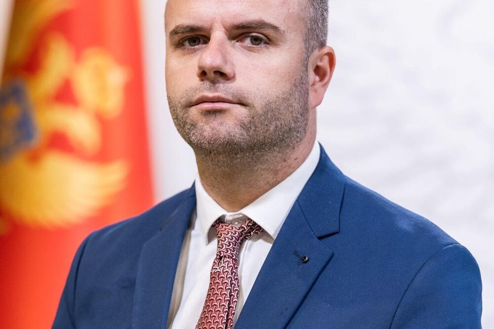 Izvori tvrde da je konzul navodno  &ldquo;priželjkivao&rdquo; da dođe u poslaničke klupe: Omeragić, Foto: Vlada