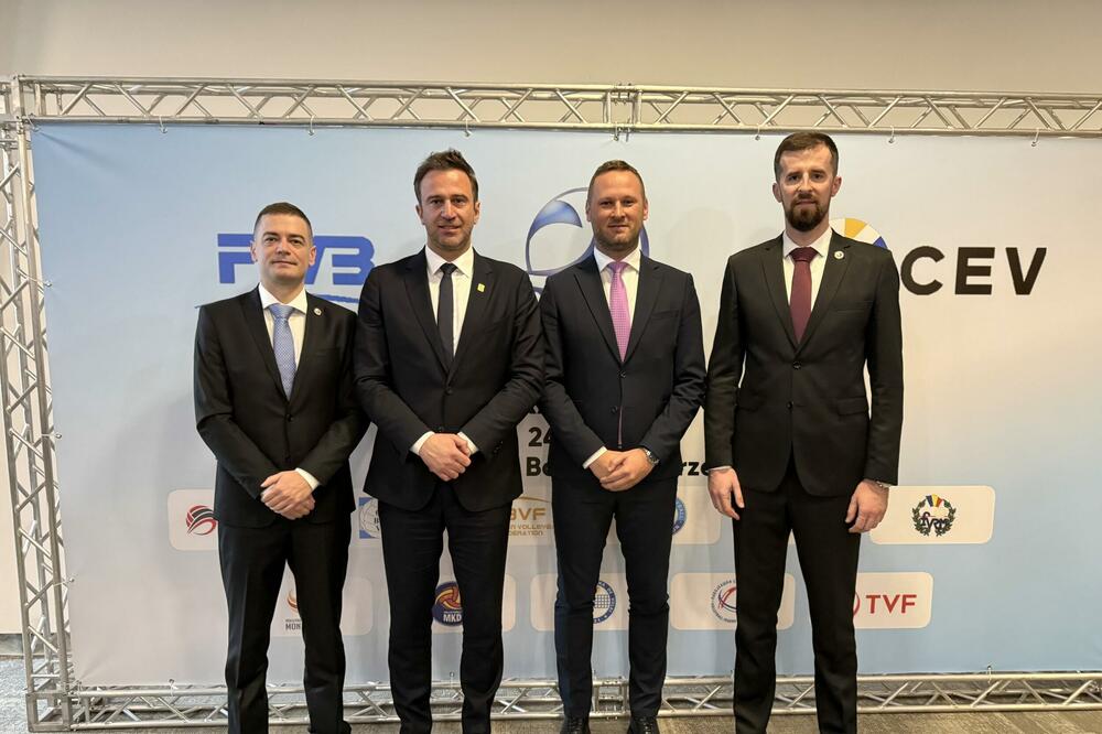 Bošković, Kažić i Ječmenica u društvu predsjednika CEV-a Roka Sikirića, Foto: OSCG
