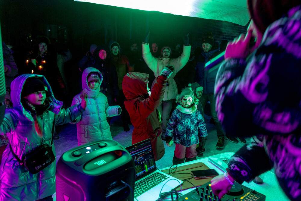 <p>Masovni napad na ukrajinsku prijestonicu dogodio se u trenutku kada su ukrajinski, ruski i američki pregovarači u Abu Dabiju razgovarali o mogućim opcijama za okončanje rata</p>