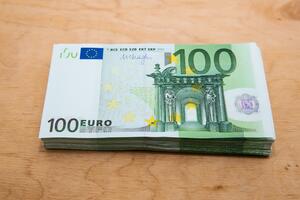 Državljanin Srbije osumnjičen da je prevario Nikšićane: Obećavao...