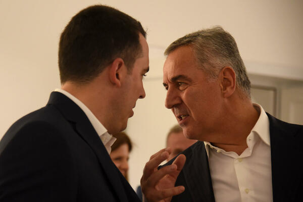 DPS i godine koje su pojeli skakavci