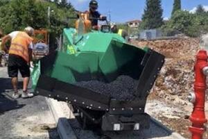 Opština Pljevlja nabavlja "mini-finišer" za brže i kvalitetnije...