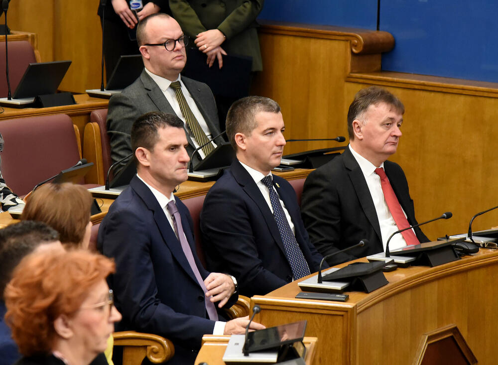 <p>Crna Gora i Izrael, kao i srpski i jevrejski narod, danas treba da grade zajedničku budućnost, kazao je predsjednik Skupštine</p>