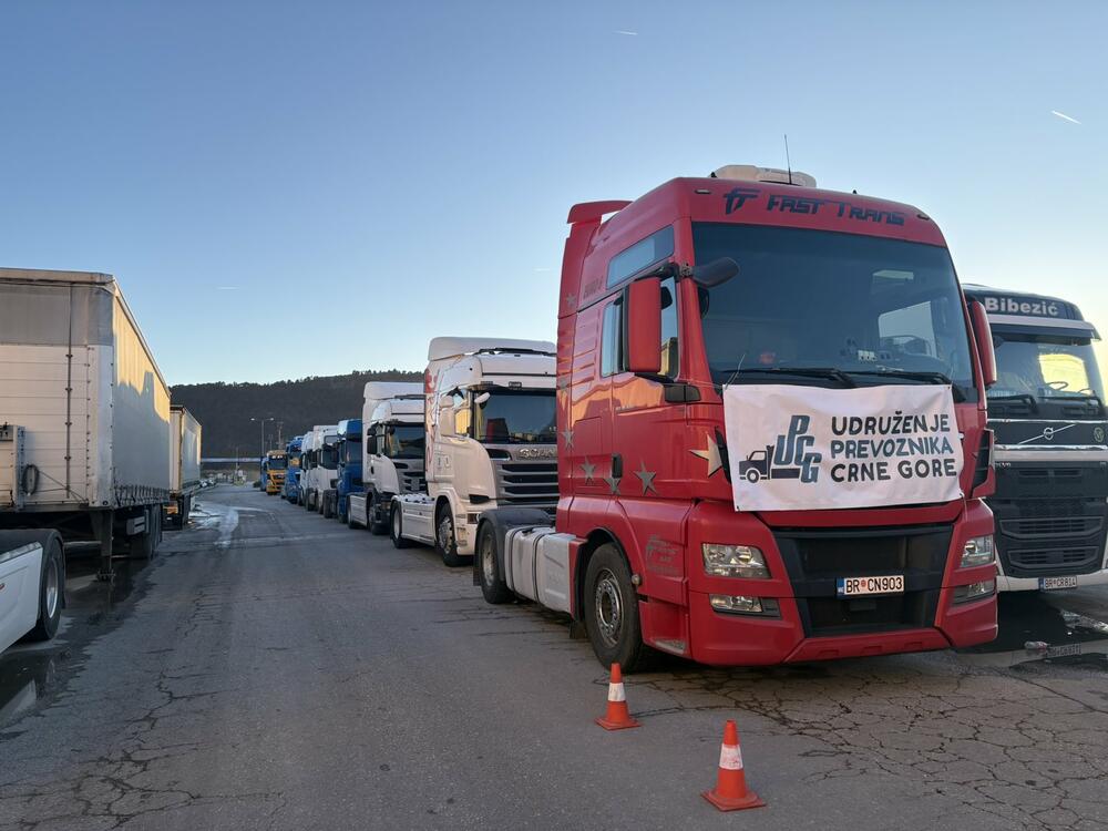blokada Luke Bar, protest prevoznika Bar, protest prevoznika u Baru