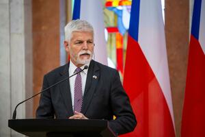 Predsjednik Češke optužio šefa diplomatije da ga ucjenjuje i...