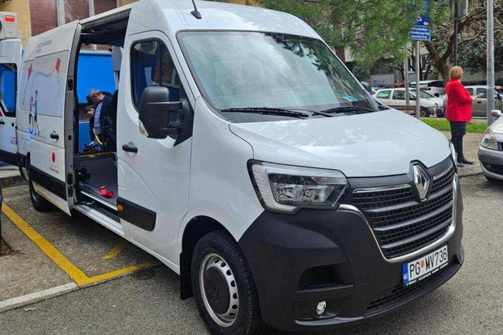 Donirano vozilo, Foto: Ministarstvo socijalnog staranja, brige o porodici i demografije