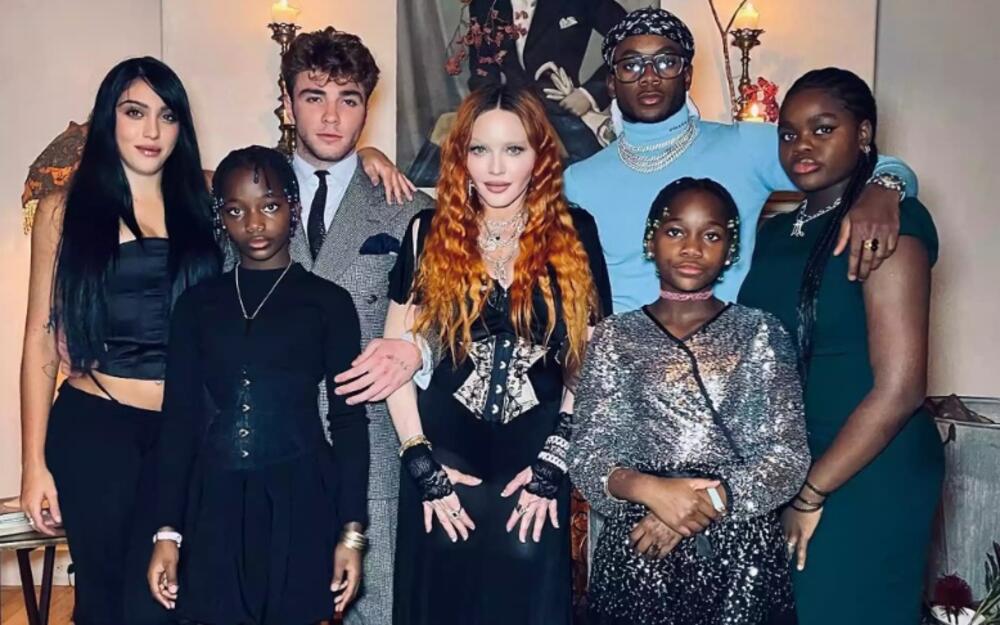 Skladna porodica Čikone