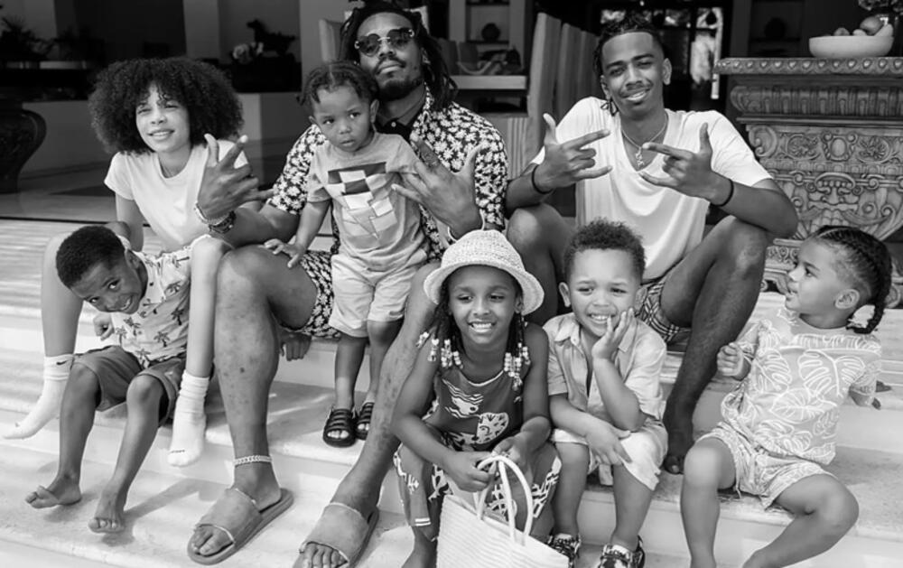 Ponosni otac devetoro djece