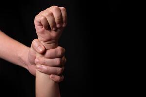 Berane: Zadržavanje do 72 sata osumnjičenoj da je nožem nasrnula...