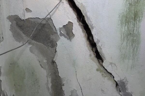 Kakva je situacija sa Plavom zgradom u Herceg Novom: Opština i...