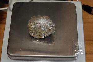 Uhapšen Ulcinjanin, napao policajce nakon što su u stanu našli...