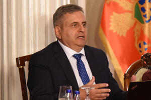 Na Molitveni doručak idu tri ministra