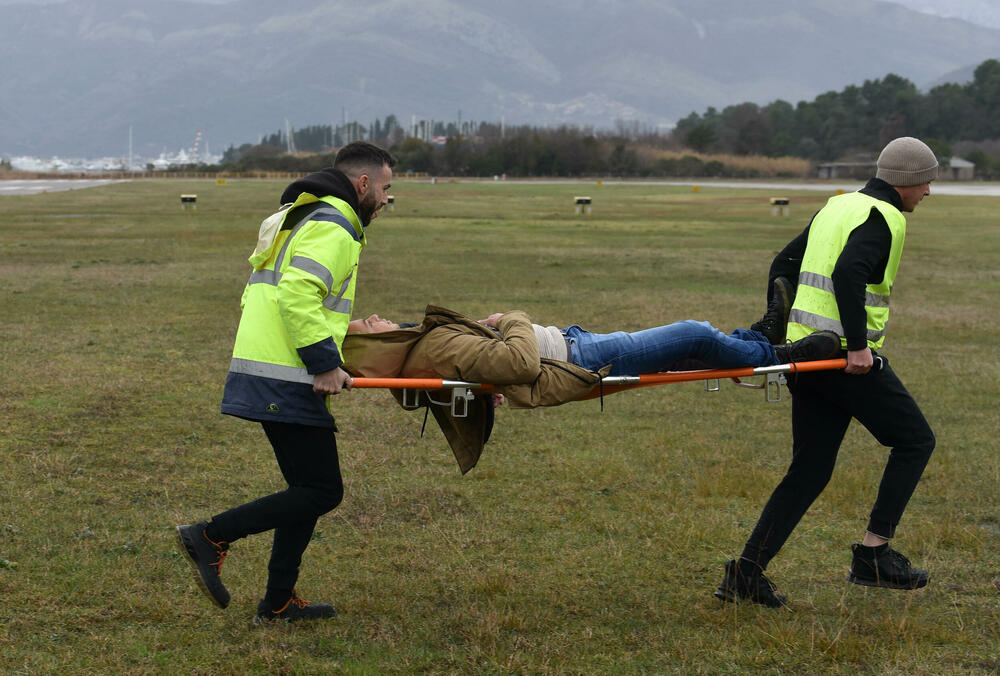 <p>Simulirali udes aviona na slijetanju</p>