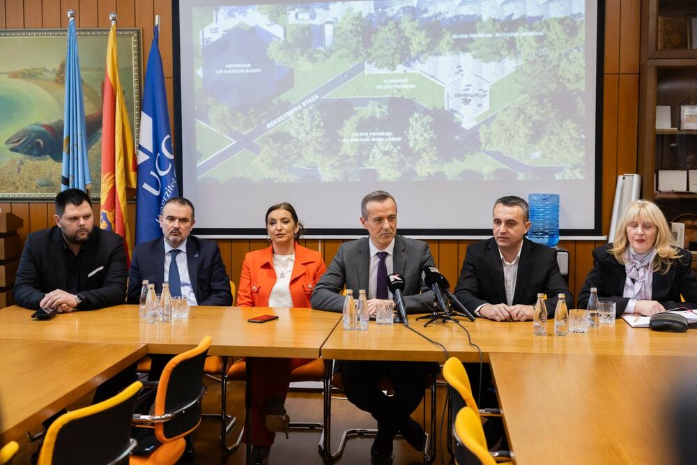 <p>Započet projekat spoljnjeg uređenja Filozofskog i Filološkog fakulteta, investicija vrijedna više od 800.000 eura</p>