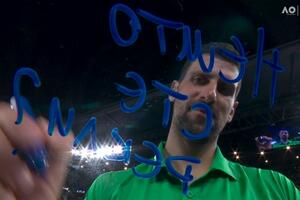 "Nešto ste rekli" - kome je Nole poslao poruku?