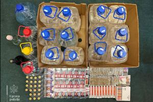 UP: Zaplijenjeno oko 900 duvanskih proizvoda i više od 79 litara...