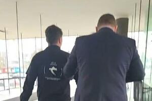 Upao u Gradsku upravu Zagreba i pustio preko zvučnika pjesmu...