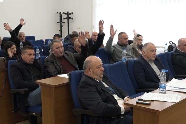 The President of the Municipality of Petnjica "survived" the vote on his dismissal, which...