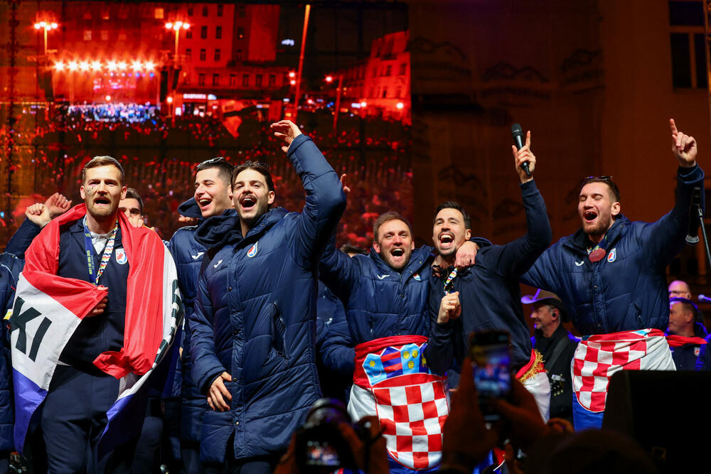 <p>Gradonačenik Zagreva rekao da HDZ kontroliše Tompsona i da ga već godinu dana koristi za rušenje gradske vlasti</p>
