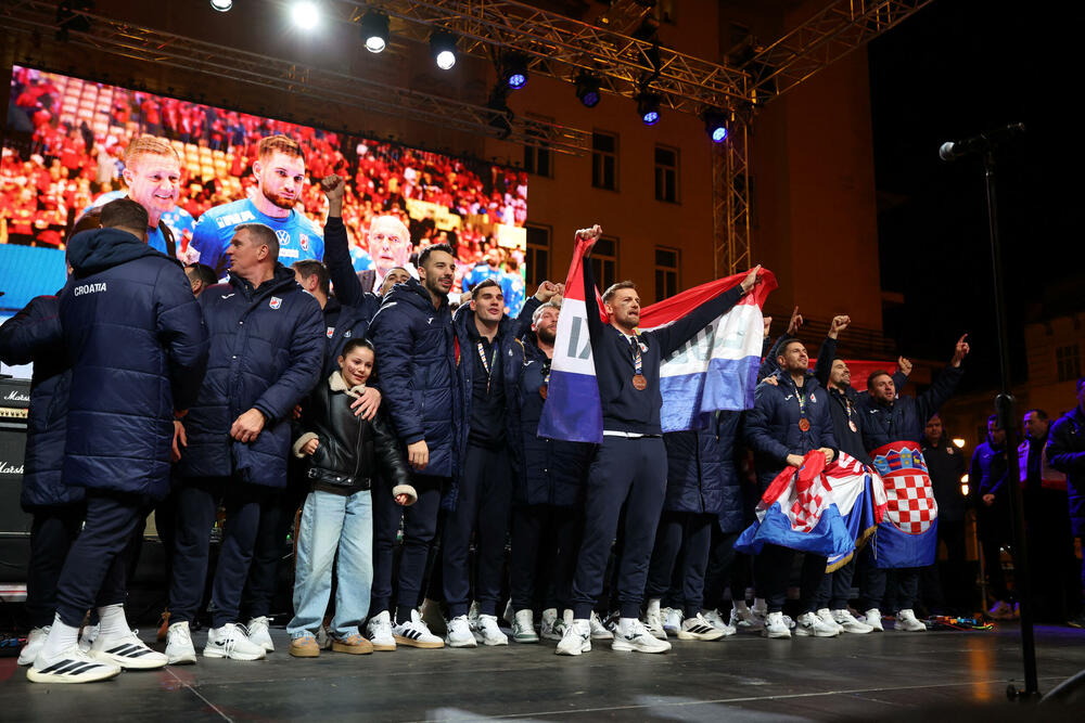 <p>Gradonačenik Zagreva rekao da HDZ kontroliše Tompsona i da ga već godinu dana koristi za rušenje gradske vlasti</p>