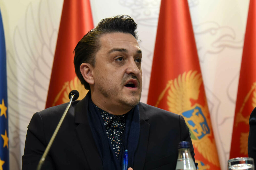 Zaduženje od milijardu i po u prošloj godini: Vuković, Foto: Luka Zeković