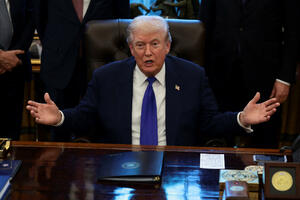 Tramp se sastaje sa predsjednikom Kolumbije, kojeg je ranije...