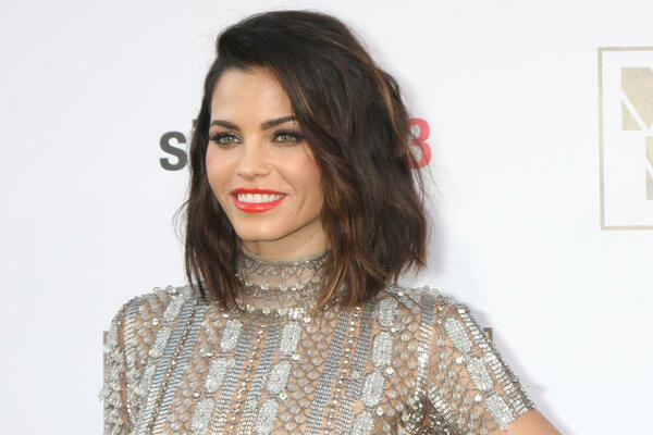 Džena Devan finalizuje planove za vjenčanje