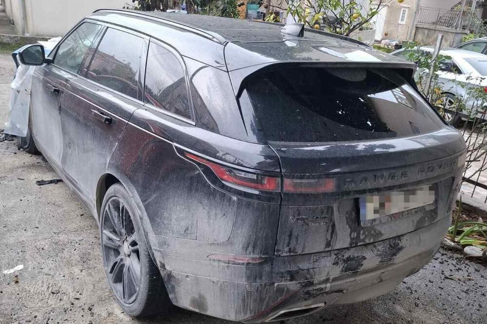 Zapaljeno vozilo, Foto: Uprava policije