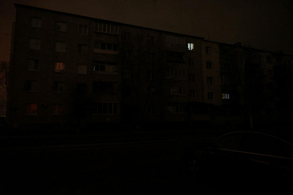 <p>Vjačeslav Gladkov je u sumornom video-snimku objavljenom na Telegramu poslije ponoći rekao da gradski zvaničnici održavaju hitan sastanak kako bi osmislili plan djelovanja</p>