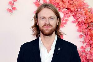 Fineas Ajliš stao u odbranu sestre