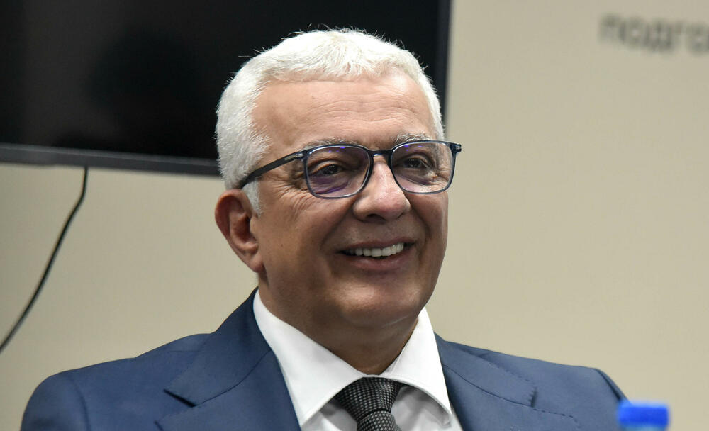 <p>Sjednica je počela oko 12 sati i trajala je nepun sat</p>