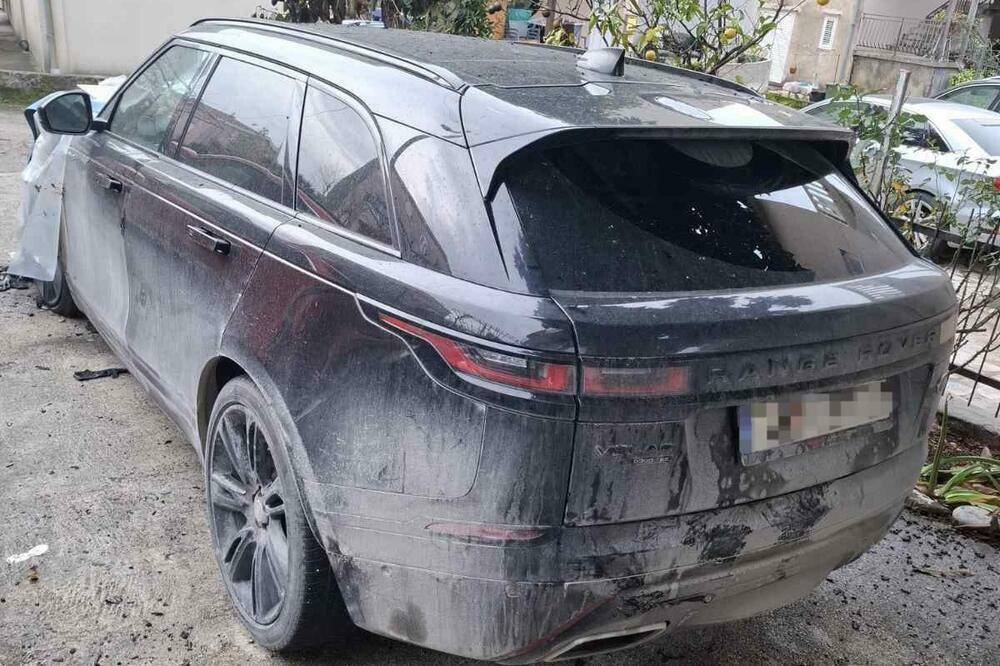 Zapaljeno vozilo, Foto: Uprava policije