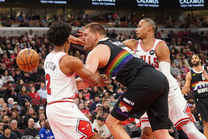 Jokić ispred Oskara, Šarlot u istorijskom nizu pobjeda