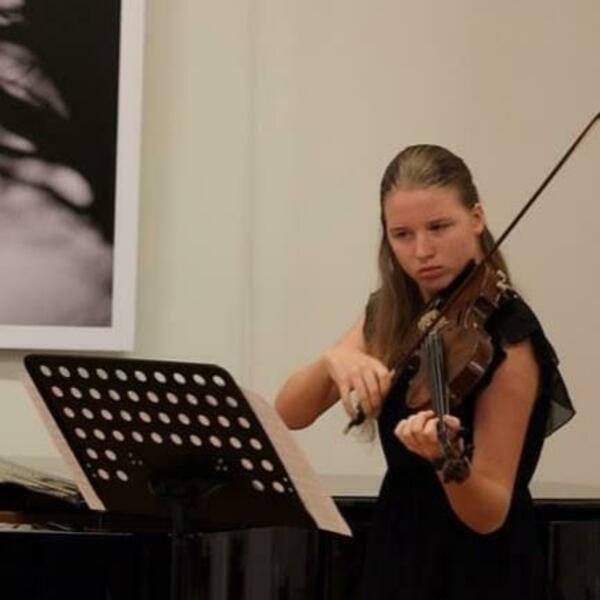 Zvuk violine koji prelazi granice