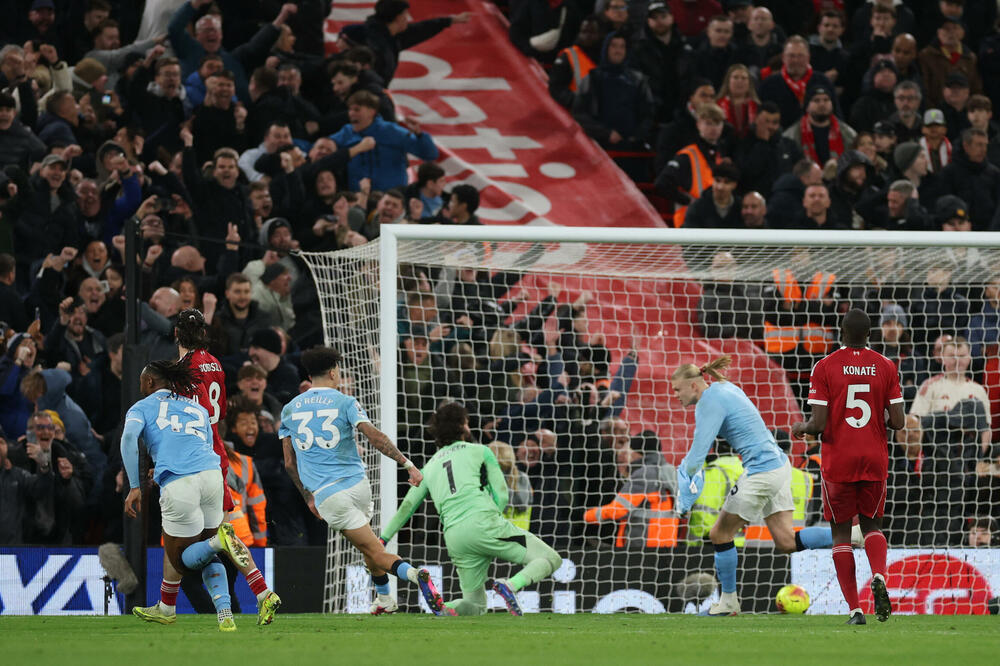 Slavlje Halanda i navijača Sitija na Enfildu, Foto: Reuters