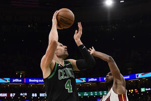Boston ubjedljivo izgubio od Njujorka, Vučević postigao 11 poena...