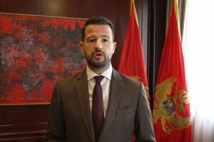 Milatović inicirao promjenu Ustava: Zaposleni da ne rade nedjeljom...