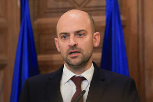 Francuski ministar naložio istragu umiješanosti diplomate u aferu...
