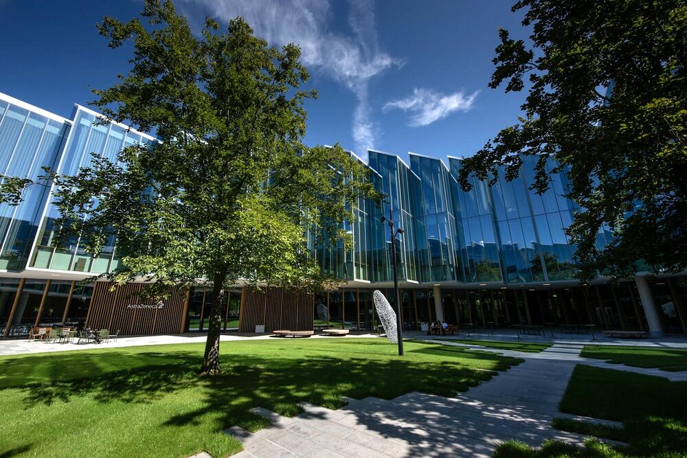 <p><em>Akcije AstraZenece porasle su za 2,5 odsto od početka godine, dok su u posljednjih 12 mjeseci zabilježile rast od čak 31 procenat.</em></p>