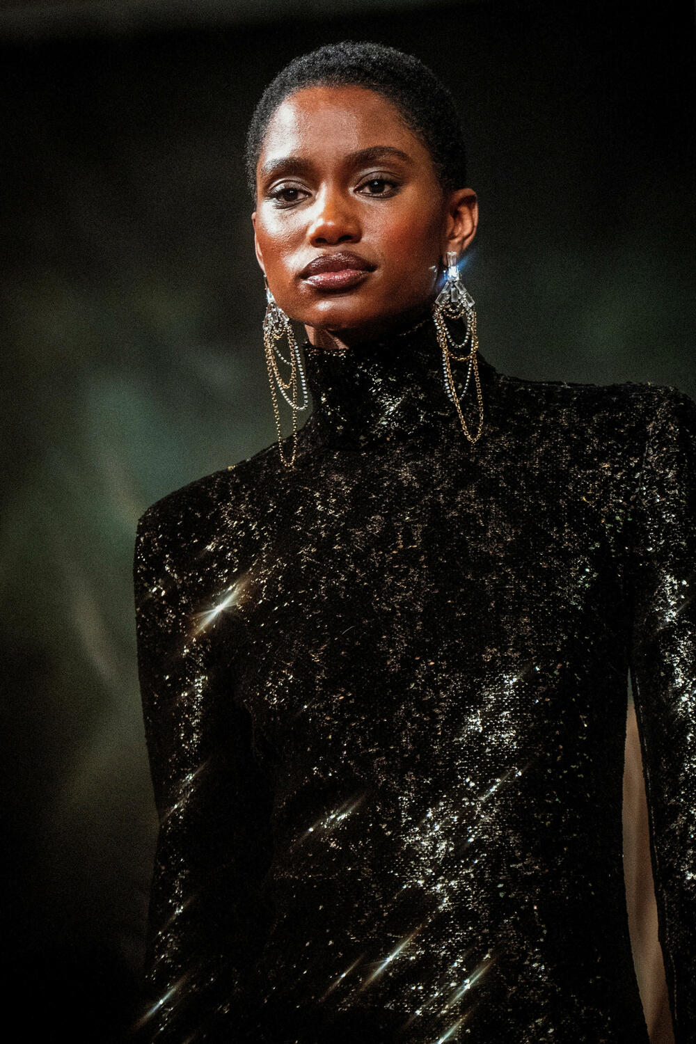 <p>Na listi od gotovo 100 zvanica bili su i glavna direktorka za sadržaj Voga i globalna urednička direktorka Ana Vintur, kao i glumice En Hetavej i Arijana Debouz.</p>